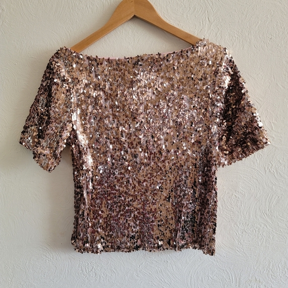 Tildon, Sparkly Rose Gold Sequin Wide Neck Crop Top, Metallic Bubble, Size Small - Picture 4 of 8